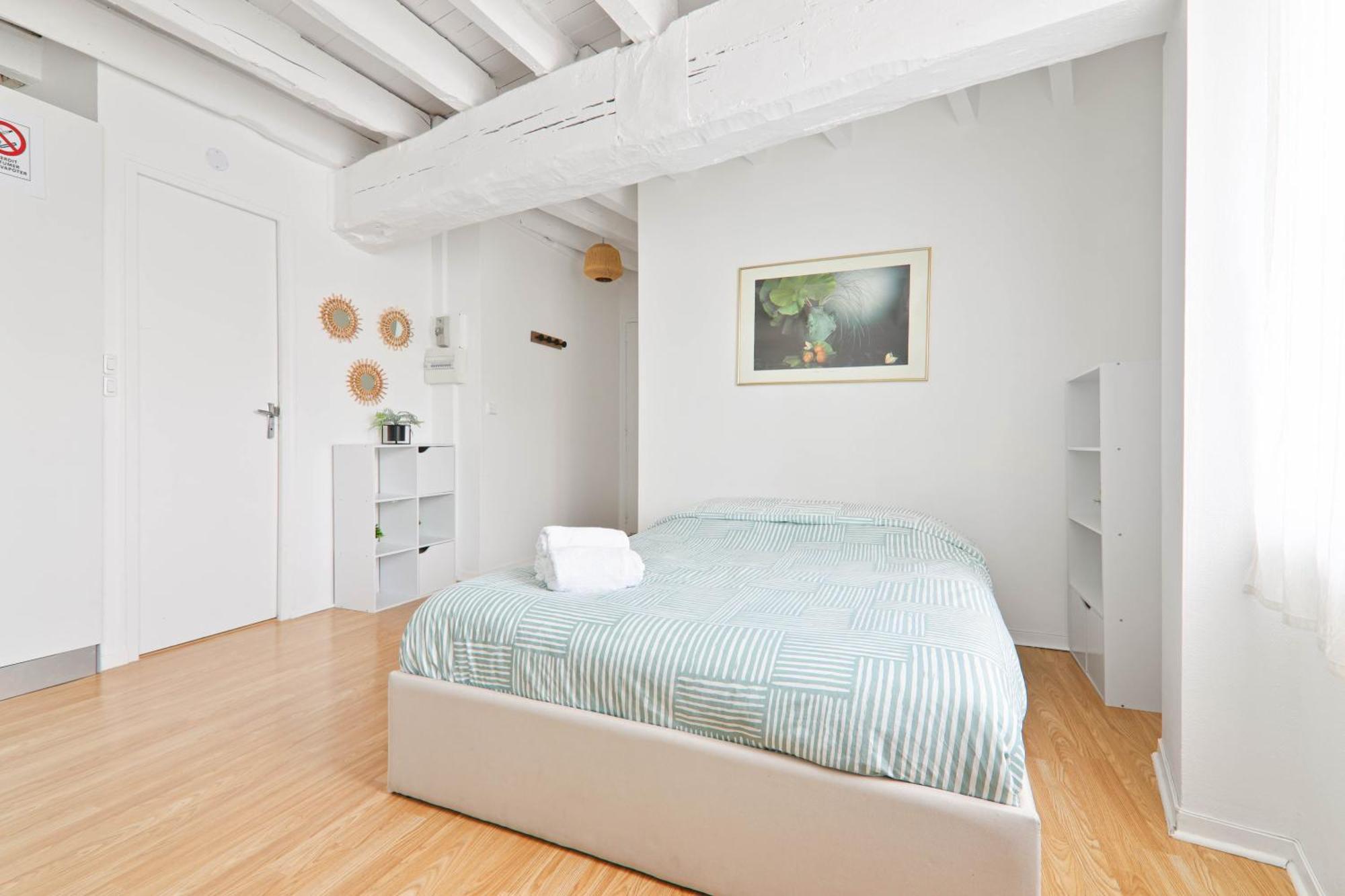 Studio Chaleureux A Etampes, France Luaran gambar